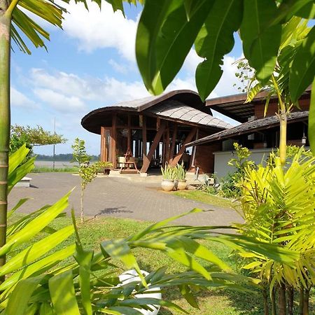 Houttuyn Wellness River Resort Paramaribo Extérieur photo